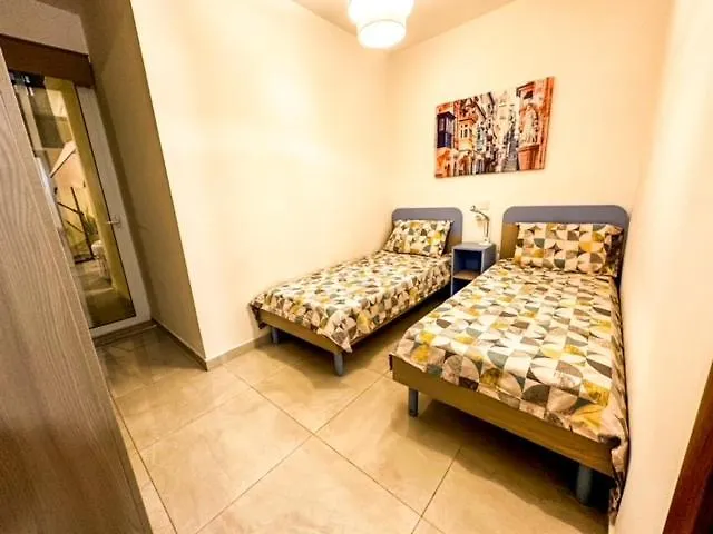 Sliema Jacuzzi Flat Apartment