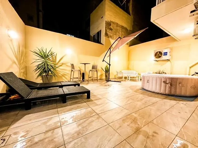 Sliema Jacuzzi Flat Apartment