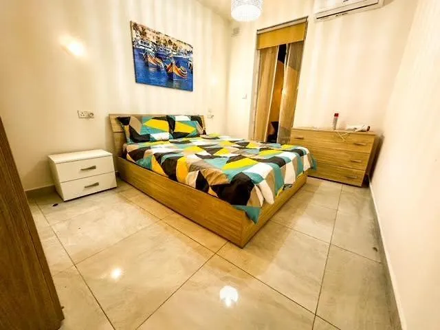 Sliema Jacuzzi Flat Apartment